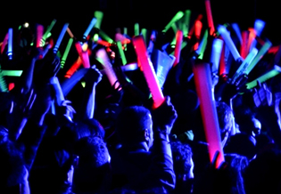 光るイベントグッズ